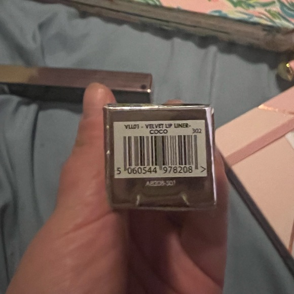 🆕CIATÉ LONDON VELVET LINER IN COCO - Picture 8 of 8